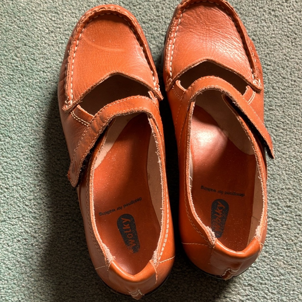 Ladies Wolky walking shoes